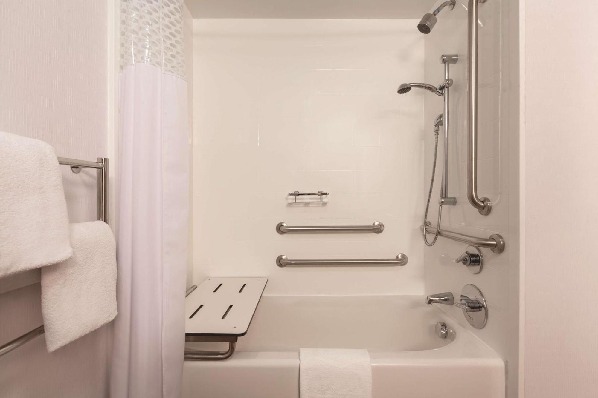 Hampton Inn Des Moines-Airport Kültér fotó