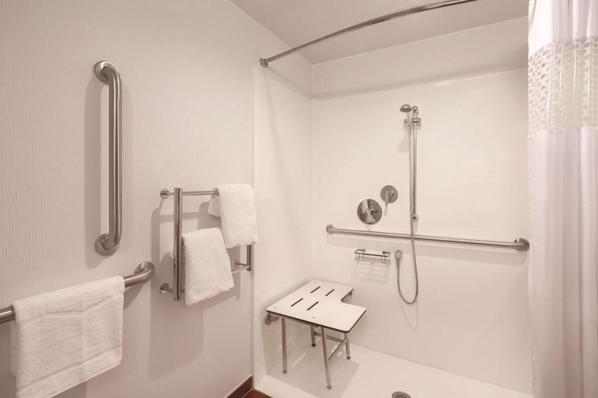 Hampton Inn Des Moines-Airport Kültér fotó